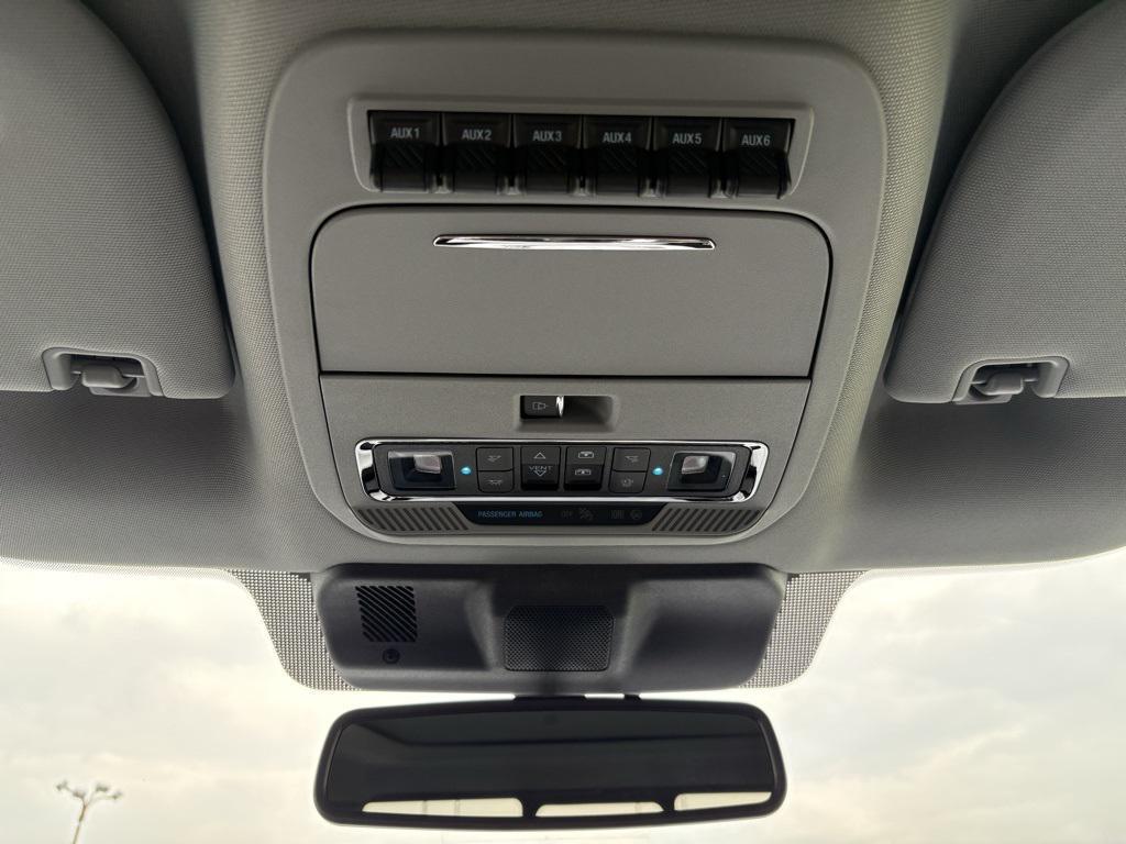 new 2025 Ford F-350 car, priced at $99,215