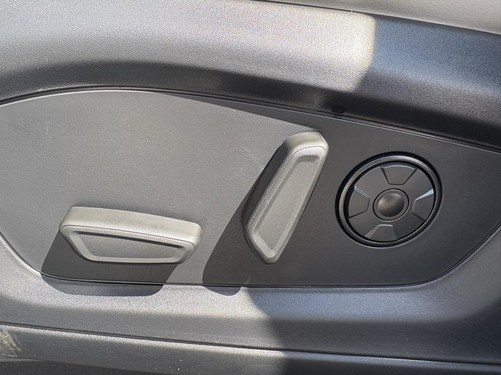 new 2025 Ford Explorer car, priced at $62,785