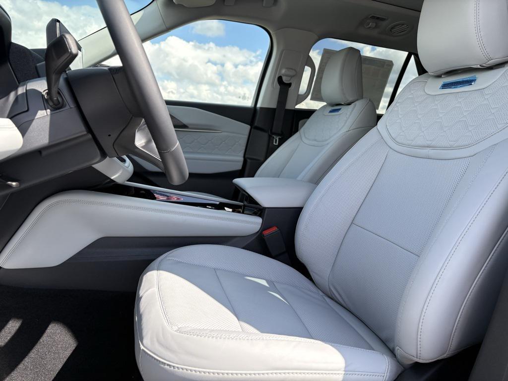 new 2025 Ford Explorer car, priced at $62,785