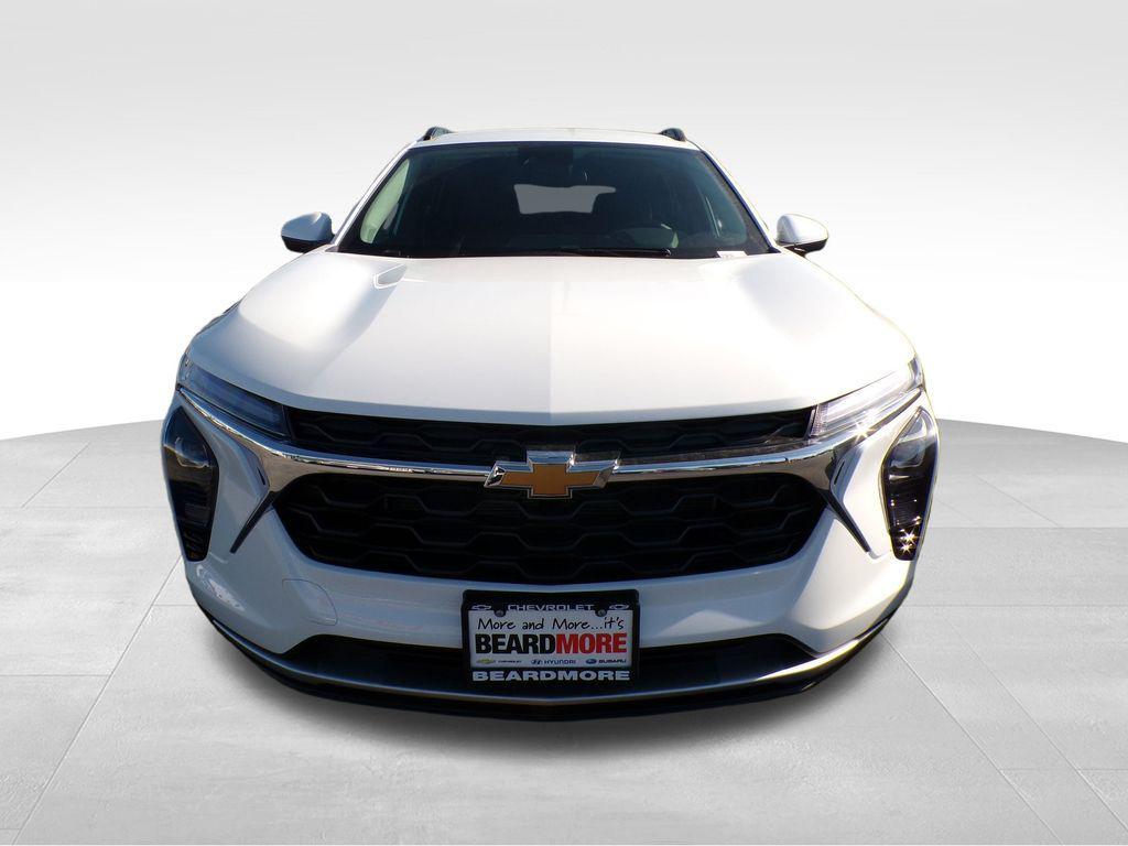 new 2026 Chevrolet Trax car, priced at $23,665