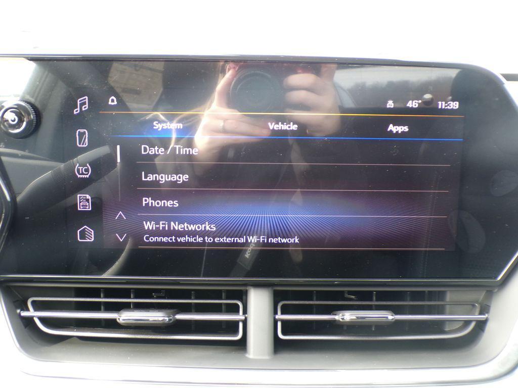 new 2026 Chevrolet Trax car, priced at $25,193