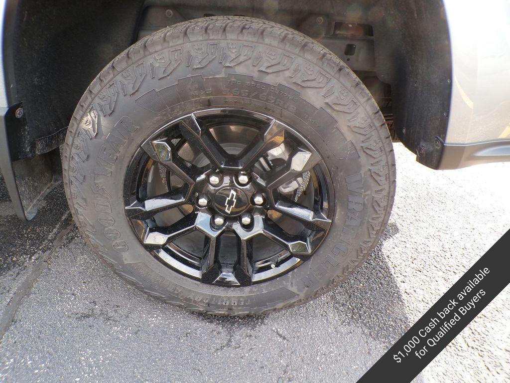 new 2025 Chevrolet Colorado car, priced at $46,600