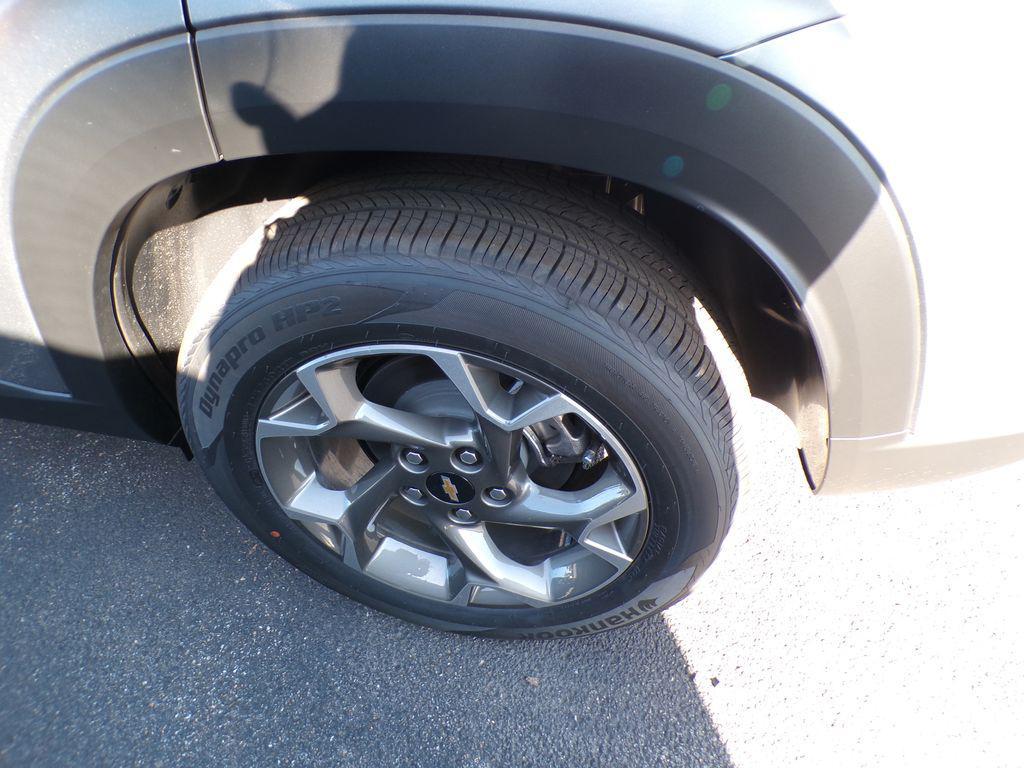 new 2026 Chevrolet Trax car, priced at $25,665