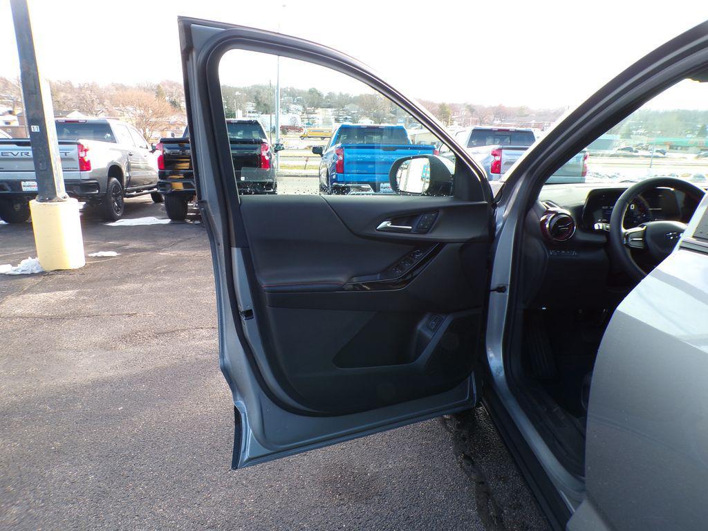 new 2026 Chevrolet Equinox car, priced at $36,096