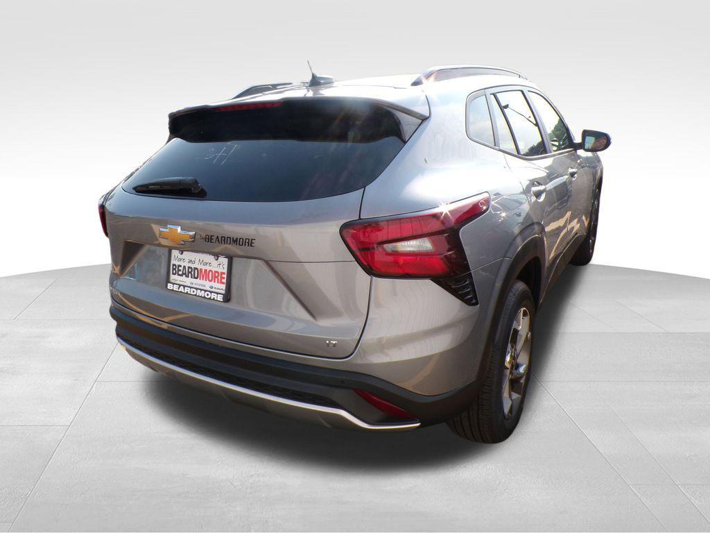 new 2025 Chevrolet Trax car, priced at $23,670