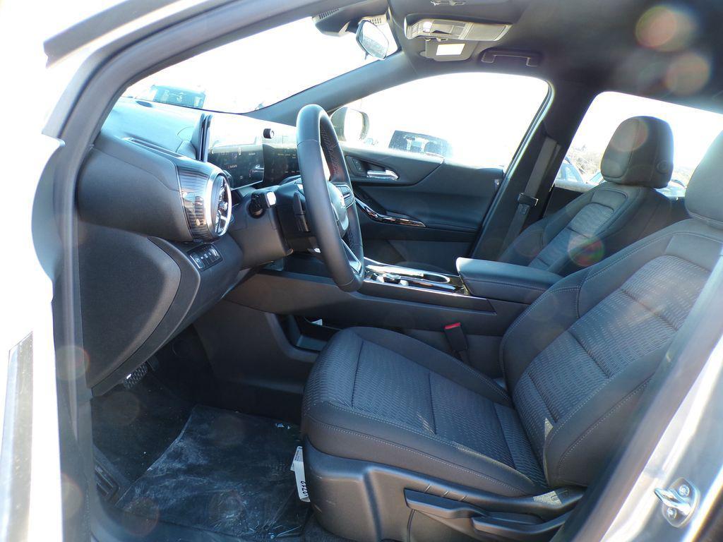 new 2026 Chevrolet Equinox car, priced at $31,390