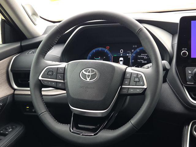 used 2025 Toyota Grand Highlander car, priced at $52,402