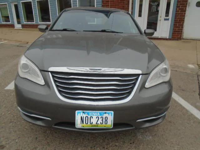 used 2013 Chrysler 200 car, priced at $3,995