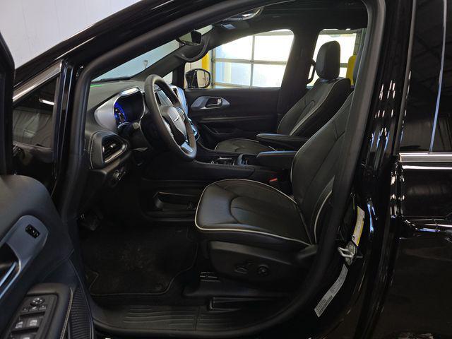 new 2026 Chrysler Pacifica car, priced at $52,936