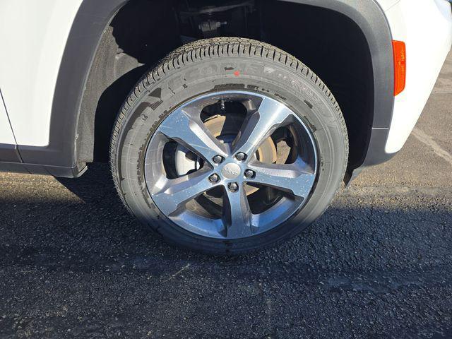 new 2026 Jeep Grand Cherokee car, priced at $47,500