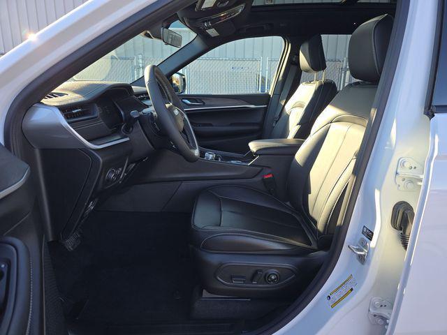 new 2026 Jeep Grand Cherokee car, priced at $47,500