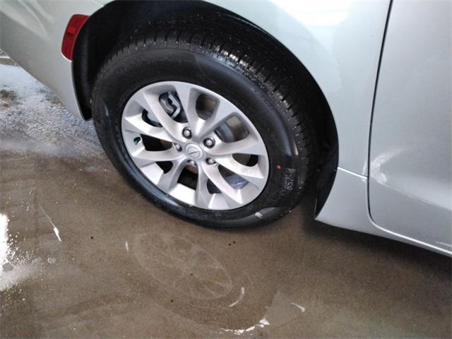 new 2026 Chrysler Pacifica car, priced at $48,739