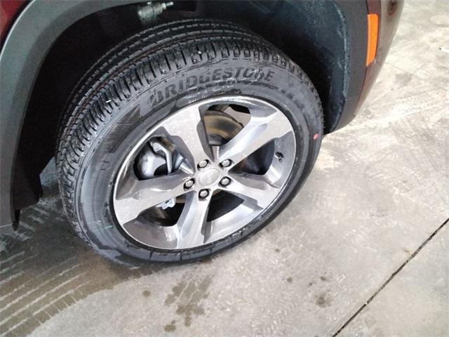 new 2026 Jeep Grand Cherokee car, priced at $47,582