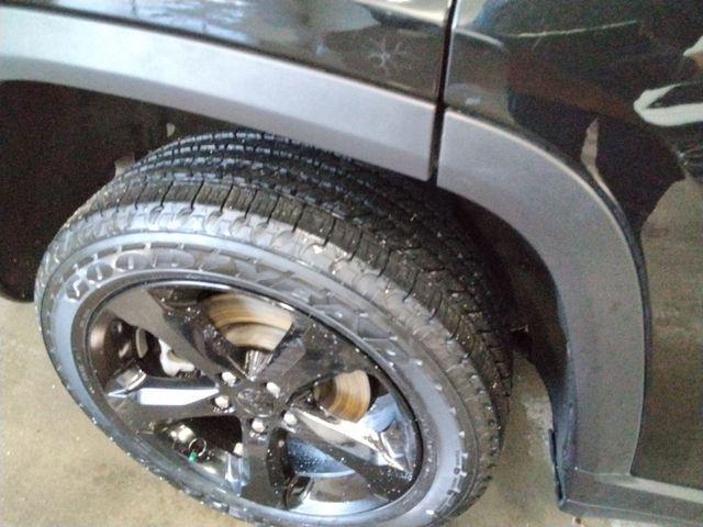 used 2024 Jeep Grand Cherokee L car, priced at $35,994