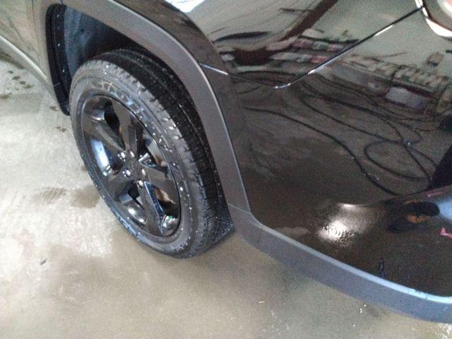 used 2024 Jeep Grand Cherokee L car, priced at $35,994