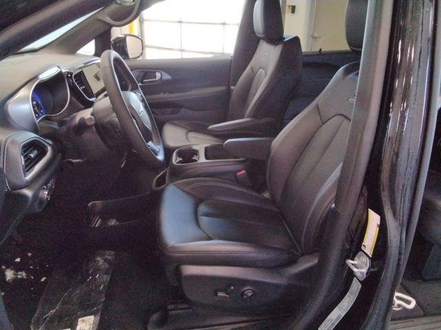 new 2026 Chrysler Pacifica car, priced at $49,529