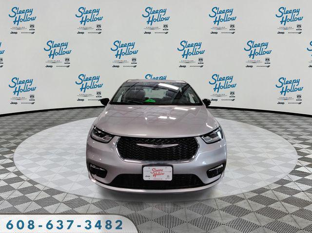 used 2024 Chrysler Pacifica car, priced at $31,494
