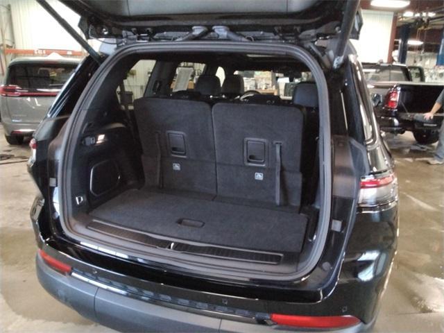 used 2024 Jeep Grand Cherokee L car, priced at $35,994