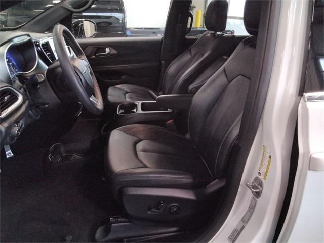 used 2025 Chrysler Pacifica car, priced at $33,965