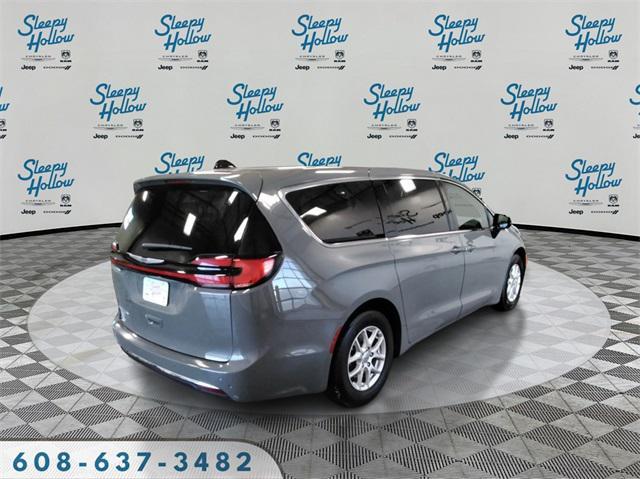 used 2025 Chrysler Pacifica car, priced at $29,985