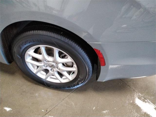 used 2025 Chrysler Pacifica car, priced at $29,985