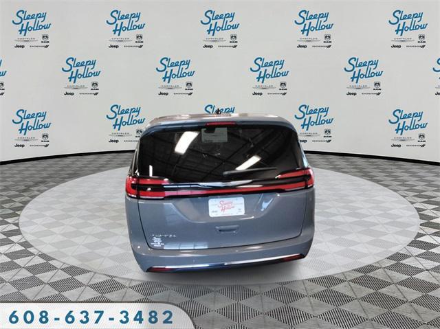 used 2025 Chrysler Pacifica car, priced at $29,985