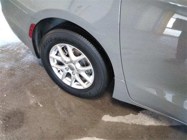 used 2025 Chrysler Pacifica car, priced at $29,985