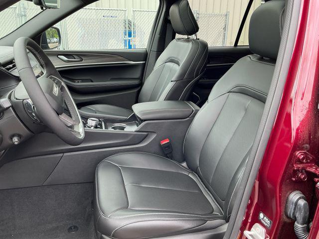 new 2026 Jeep Grand Cherokee car, priced at $51,285