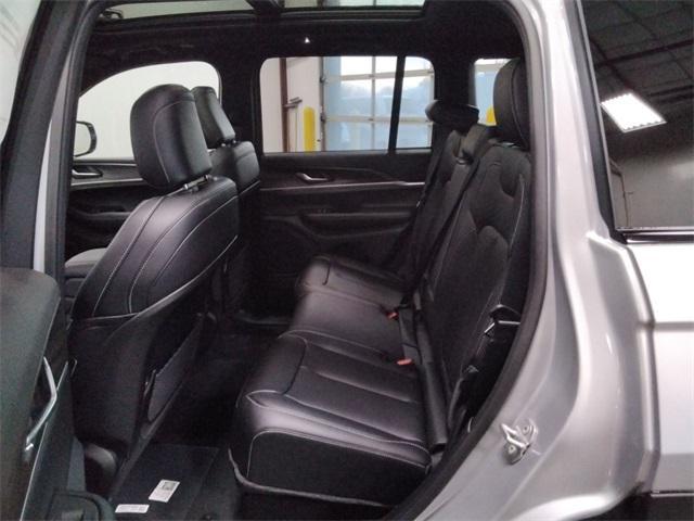 new 2025 Jeep Grand Cherokee car, priced at $55,230