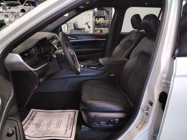 new 2026 Jeep Grand Cherokee car, priced at $47,046