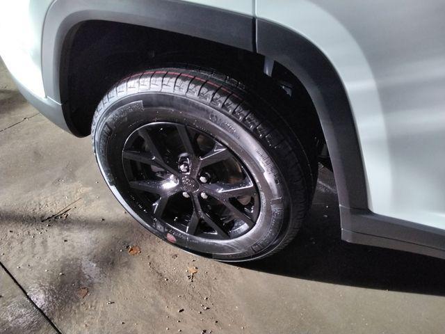new 2026 Jeep Grand Cherokee car, priced at $47,046