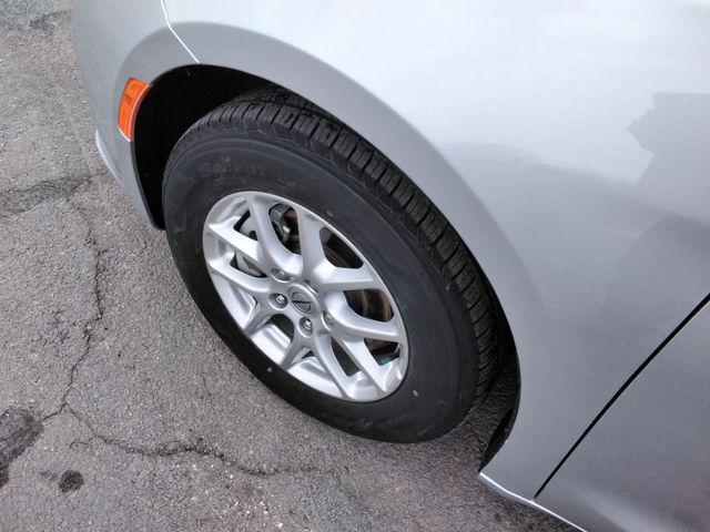 used 2024 Chrysler Pacifica car, priced at $27,994