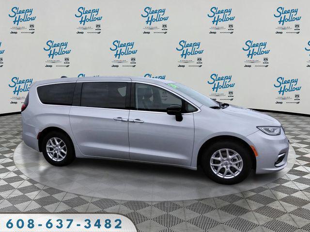used 2024 Chrysler Pacifica car, priced at $27,994