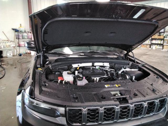 new 2026 Jeep Grand Cherokee car, priced at $48,000