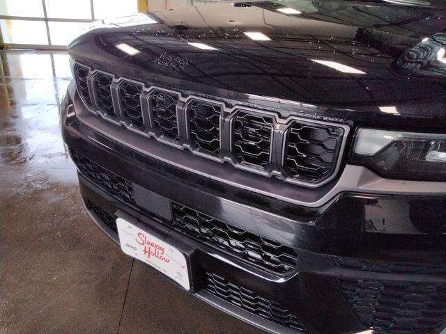 new 2026 Jeep Grand Cherokee car, priced at $48,000