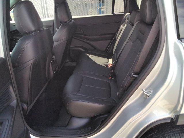 used 2026 Jeep Cherokee car, priced at $35,795