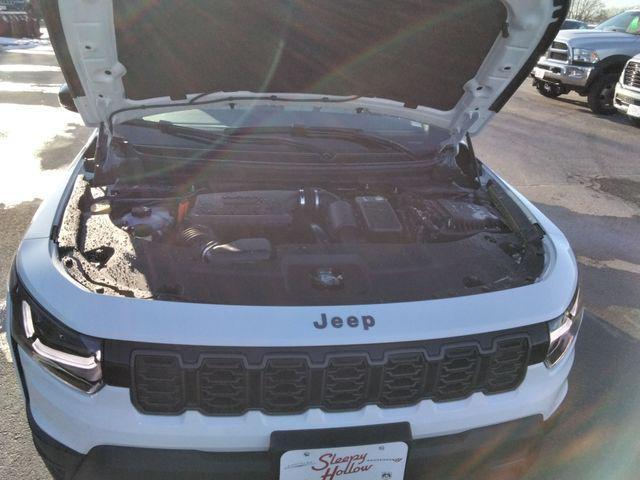 used 2026 Jeep Cherokee car, priced at $38,996