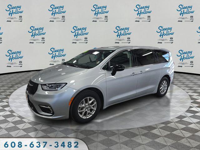 used 2024 Chrysler Pacifica car, priced at $28,984