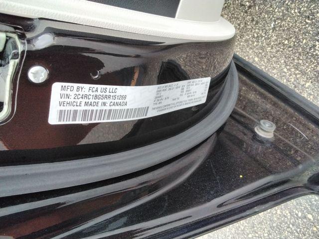 used 2024 Chrysler Pacifica car, priced at $27,984