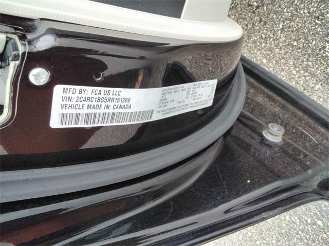 used 2024 Chrysler Pacifica car, priced at $28,984