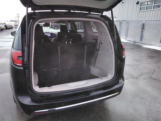 used 2024 Chrysler Pacifica car, priced at $28,984