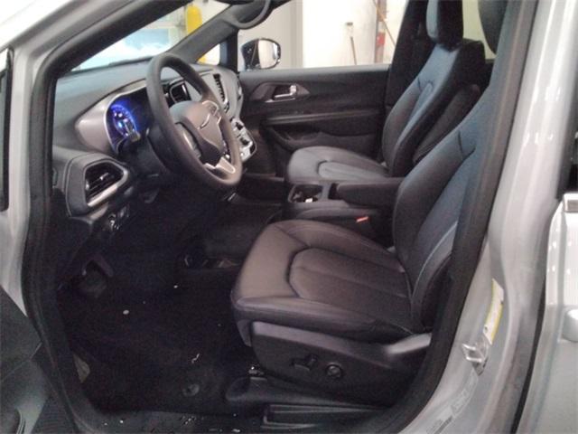 new 2026 Chrysler Pacifica car, priced at $48,739