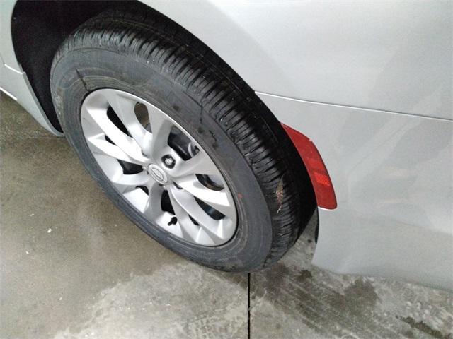 new 2026 Chrysler Pacifica car, priced at $48,739