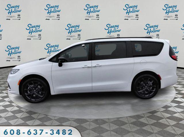 new 2026 Chrysler Pacifica car, priced at $49,529