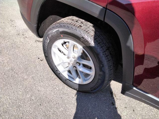 new 2026 Jeep Grand Cherokee car, priced at $43,049