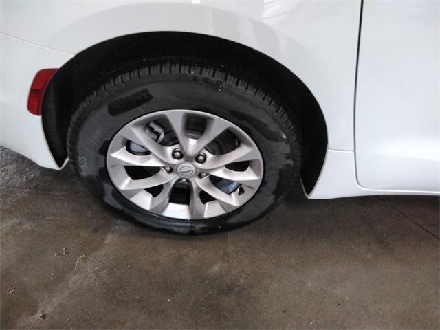 new 2026 Chrysler Pacifica car, priced at $48,293