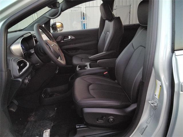 new 2026 Chrysler Pacifica car, priced at $44,850