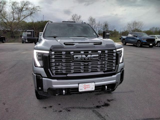 used 2025 GMC Sierra 2500 car, priced at $82,495