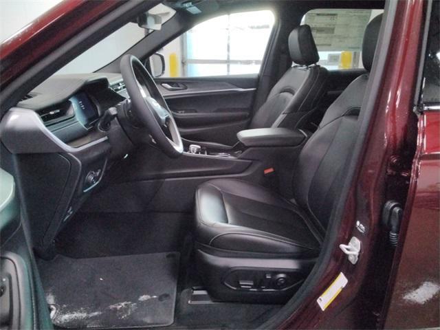 new 2026 Jeep Grand Cherokee car, priced at $49,985