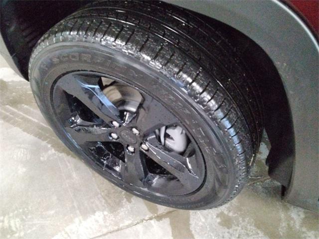 new 2026 Jeep Grand Cherokee car, priced at $49,985